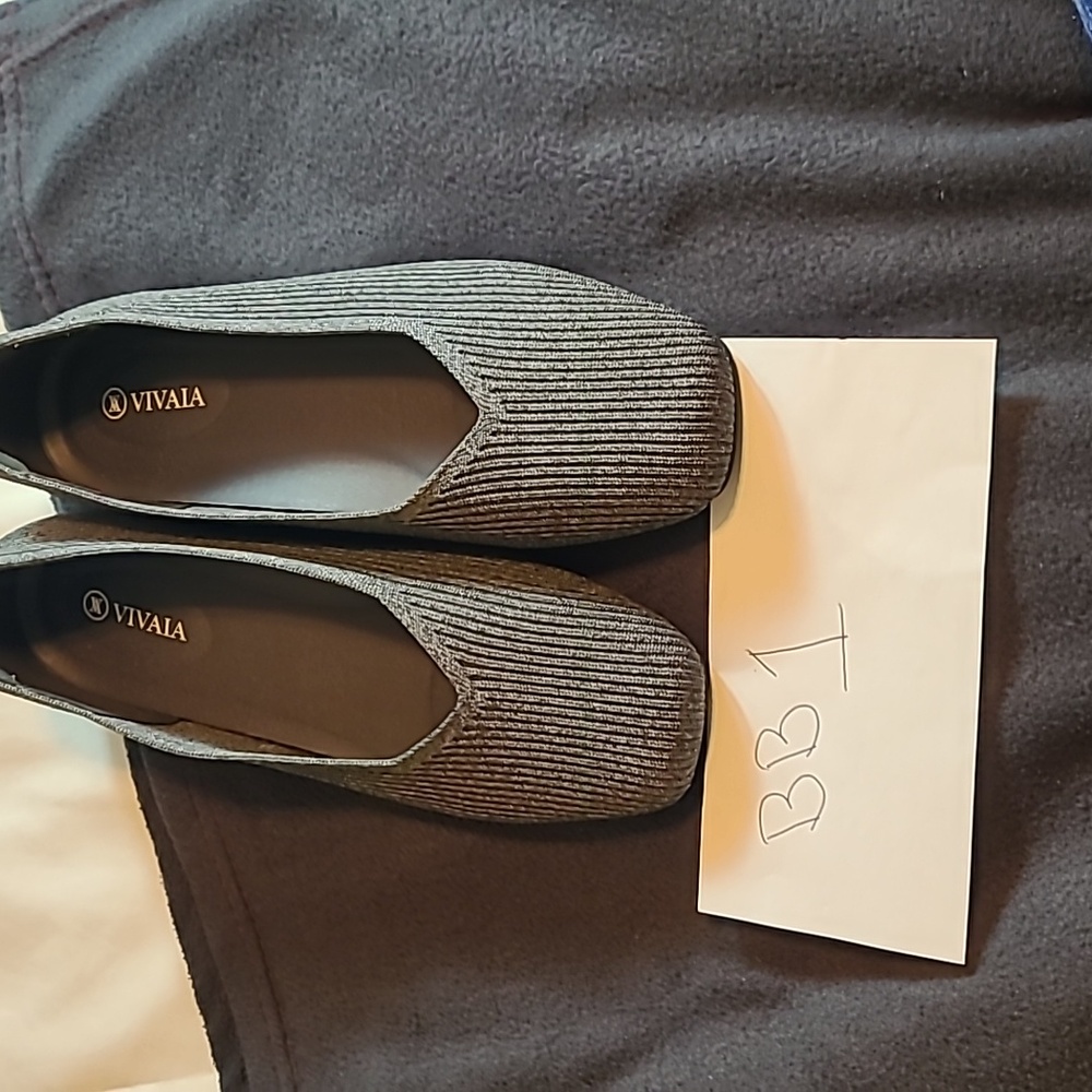 Vivaia Grey  Square-Toe V-Cut Flats (Margot 2.0) Size 41.5 - Picture 6 of 6